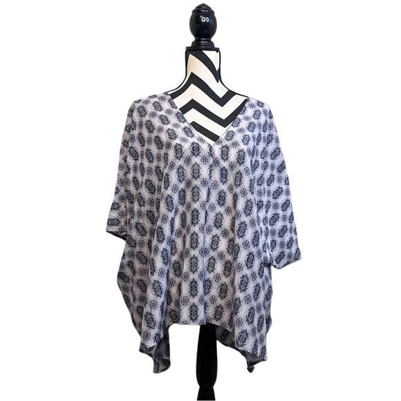 Velvet by Graham & Spencer Sz L Batik Tie-Dye Print Boho Kaftan Tunic Top - Picture 2 of 13